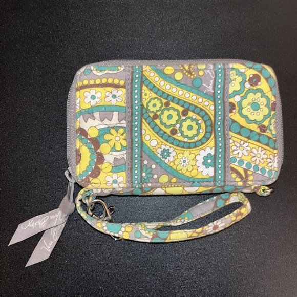 Vera Bradley All in One Wristlet Lemon Parfait Retired Print Some Wear From Use - Picture 3 of 7